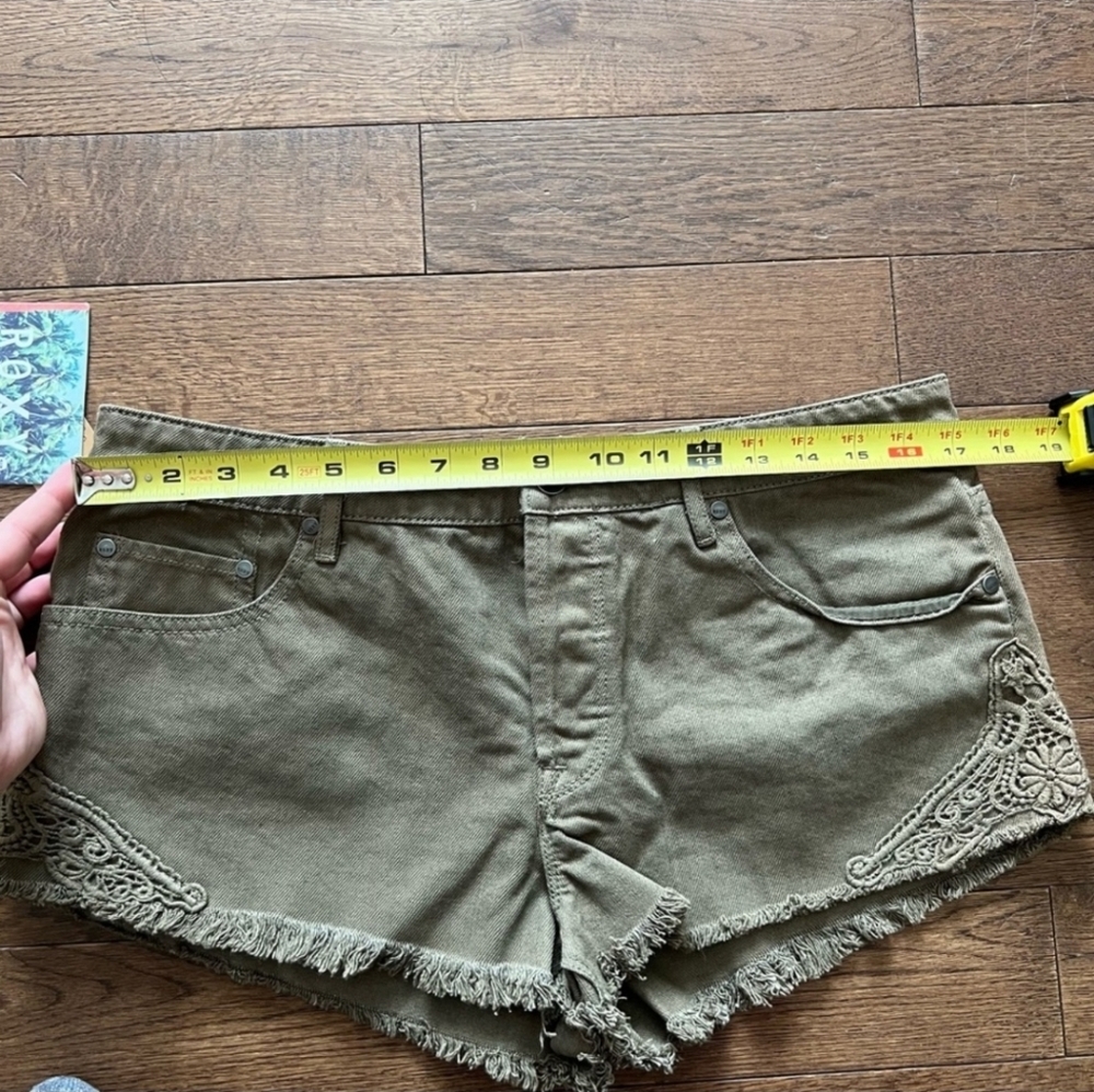 NEW Olive Crochet Detail Roxy Shorts - Picture 8 of 10